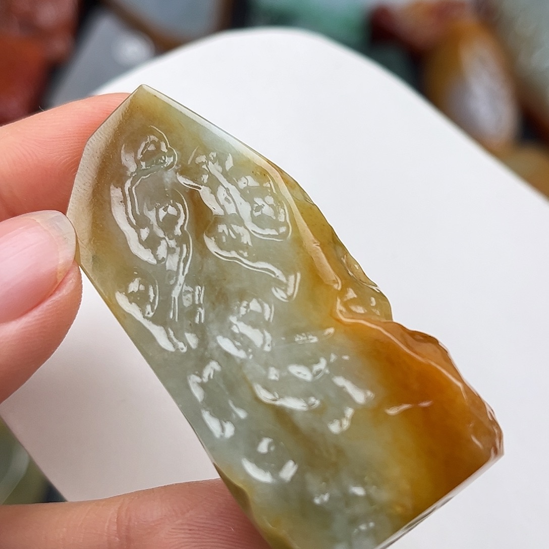 定制翡翠未镶嵌翡翠