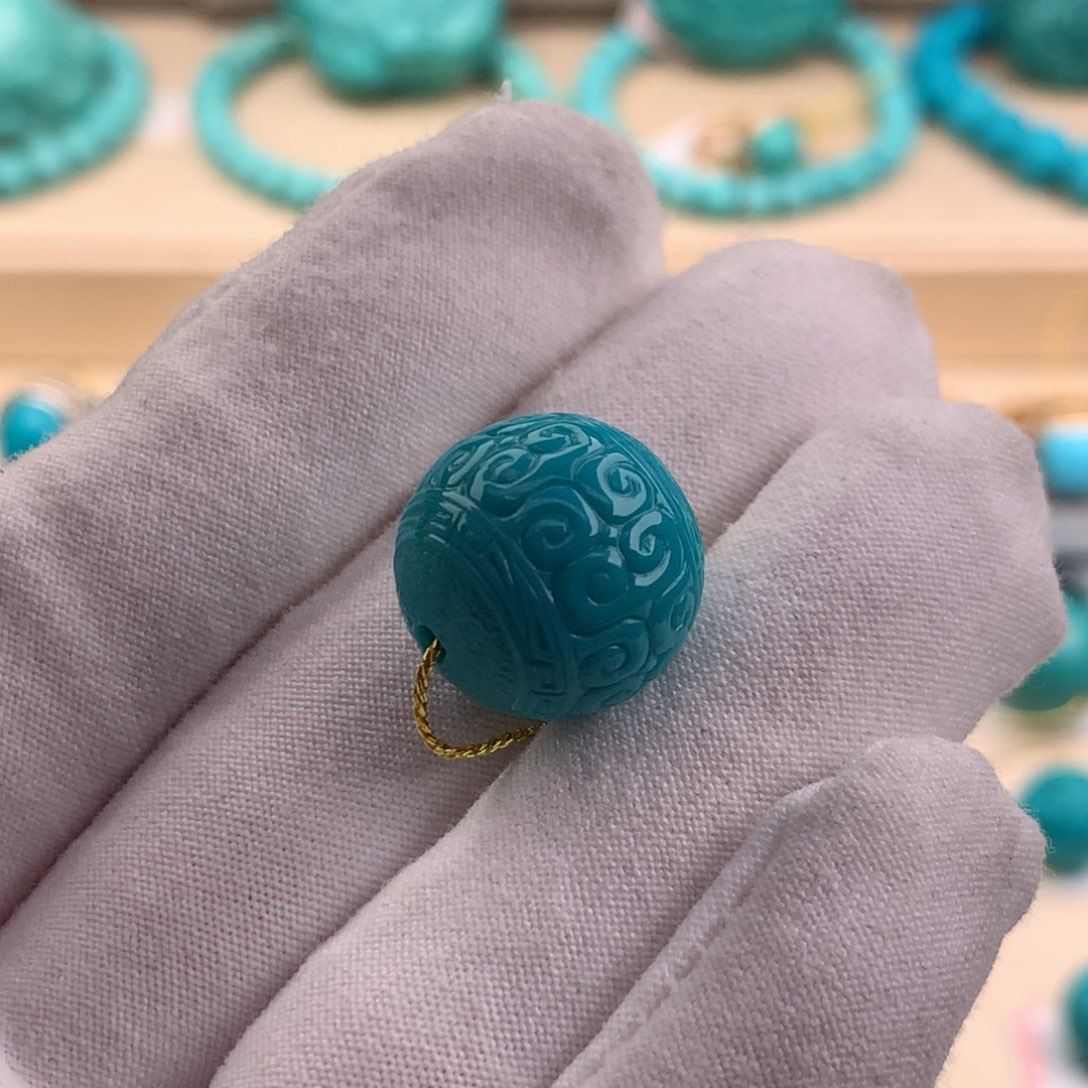 绿松石珠宝奇石未镶嵌猪***藏