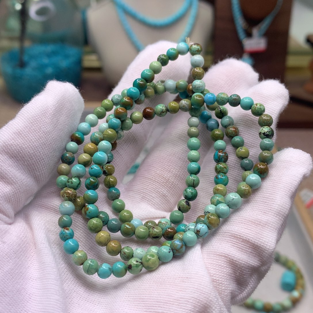 绿松石配饰未镶嵌