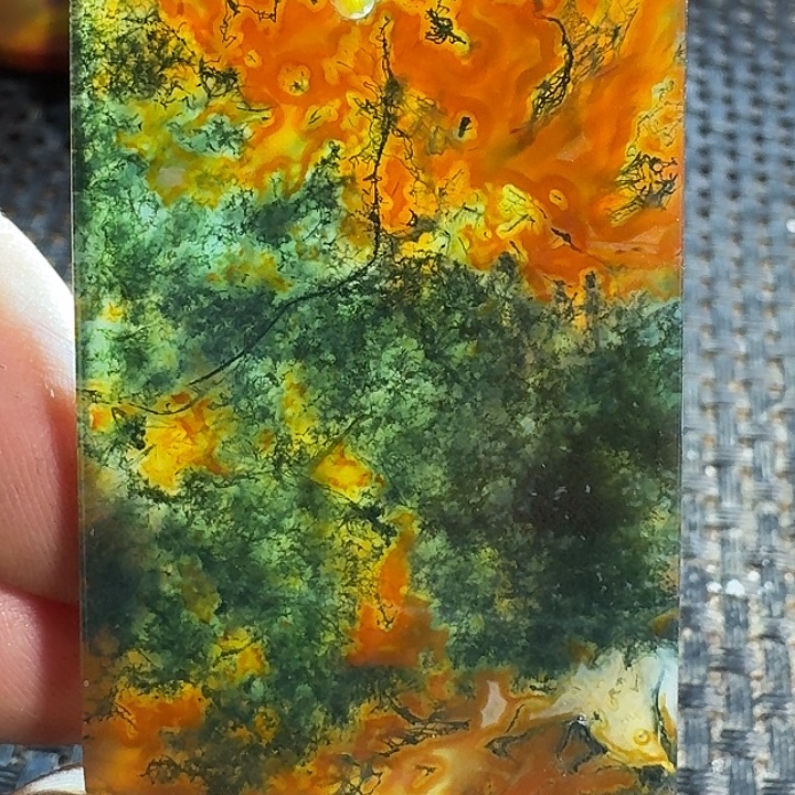 光***宏玛瑙/玉髓未镶嵌颈饰