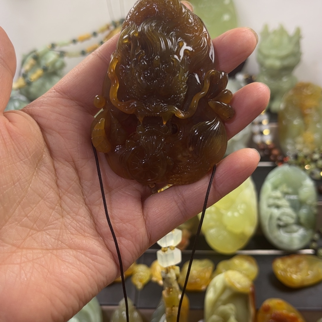 *****蛇纹石玉未镶嵌颈饰