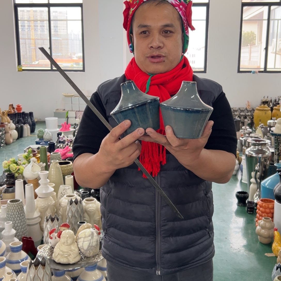 摆件4 号高中低温陶瓷瓶（部分微瑕）