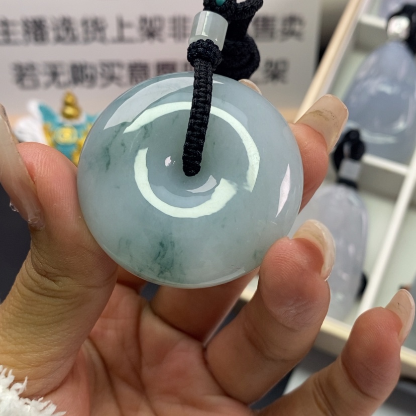 【闪购商品】翡翠颈饰未镶嵌翡翠