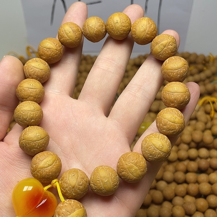 共***人凤眼菩提手串16mm左右