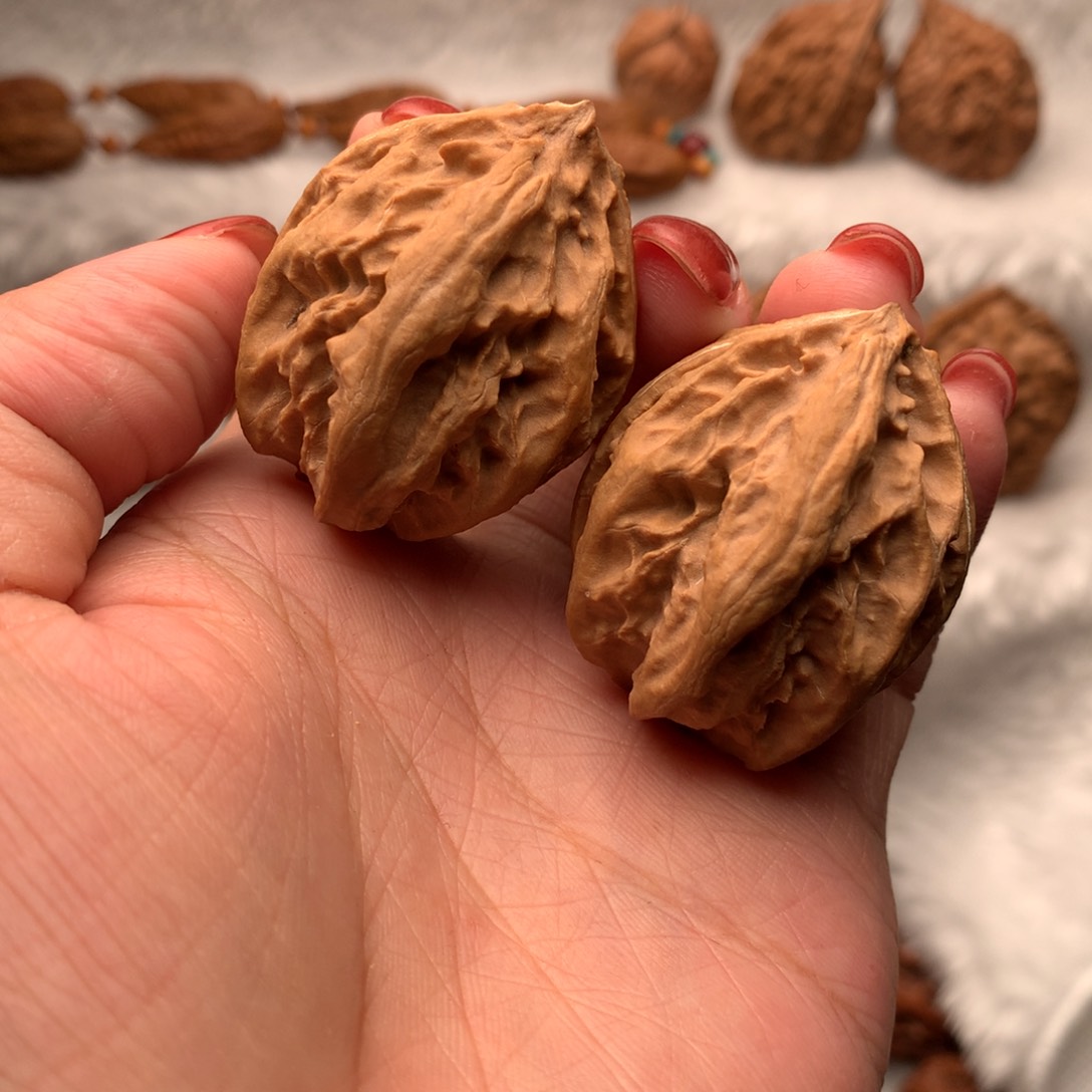 文玩核桃吊坠小武核桃18