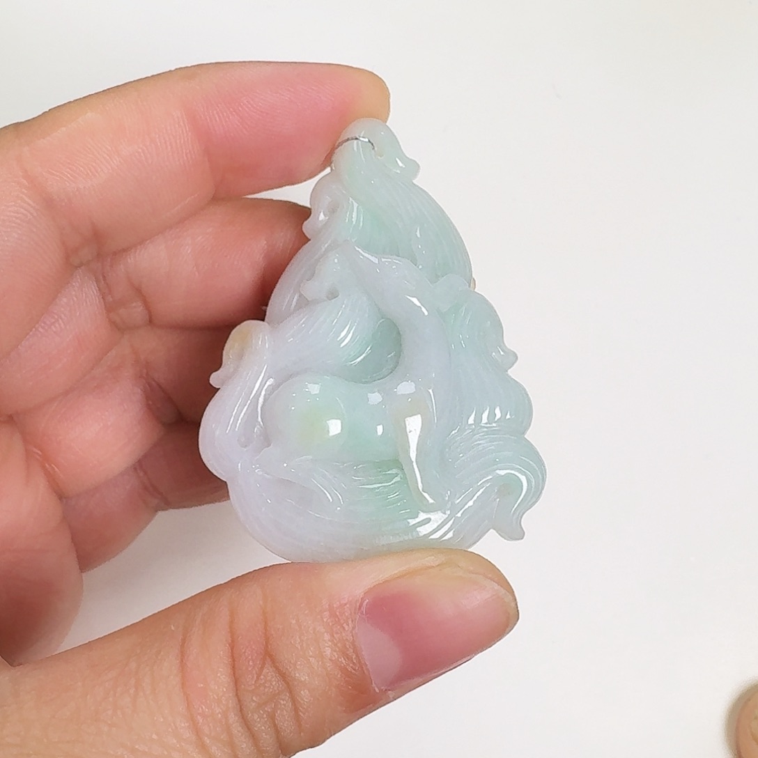 翡翠颈饰未镶嵌九尾