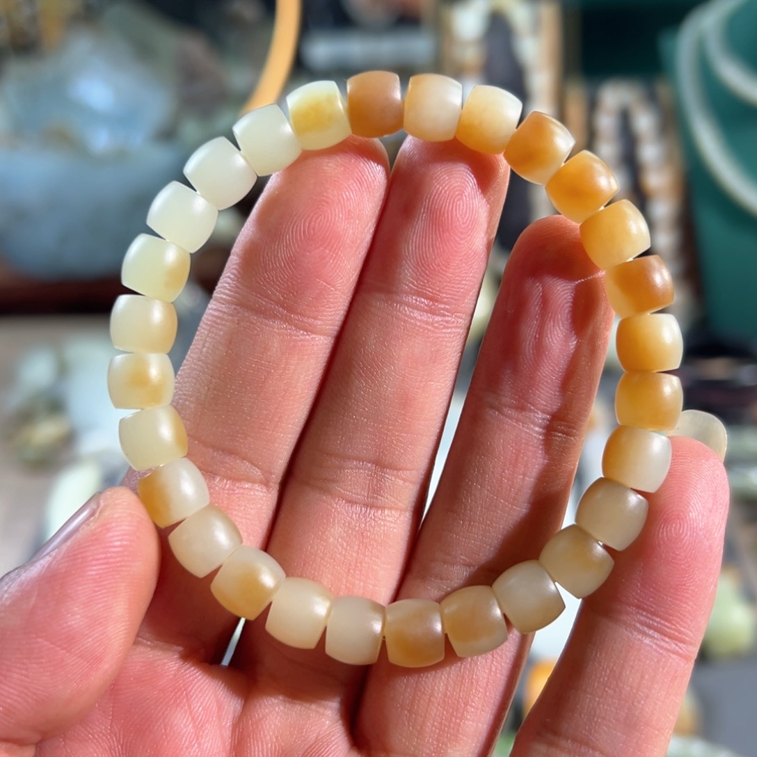 和田玉（糖玉）手链未镶嵌且未料