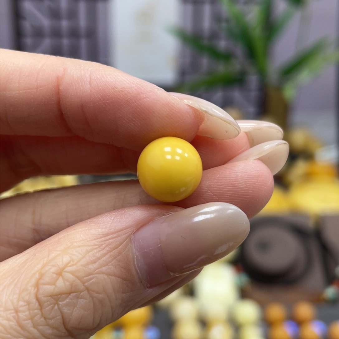 琥珀裸石未镶嵌史*生10.5mm微瑕