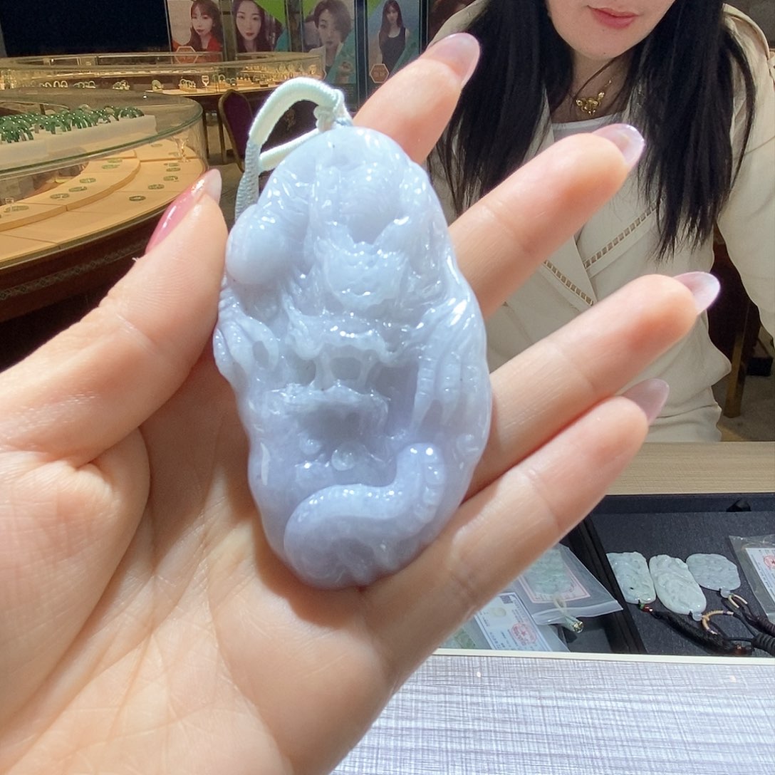 翡翠颈饰未镶嵌一个