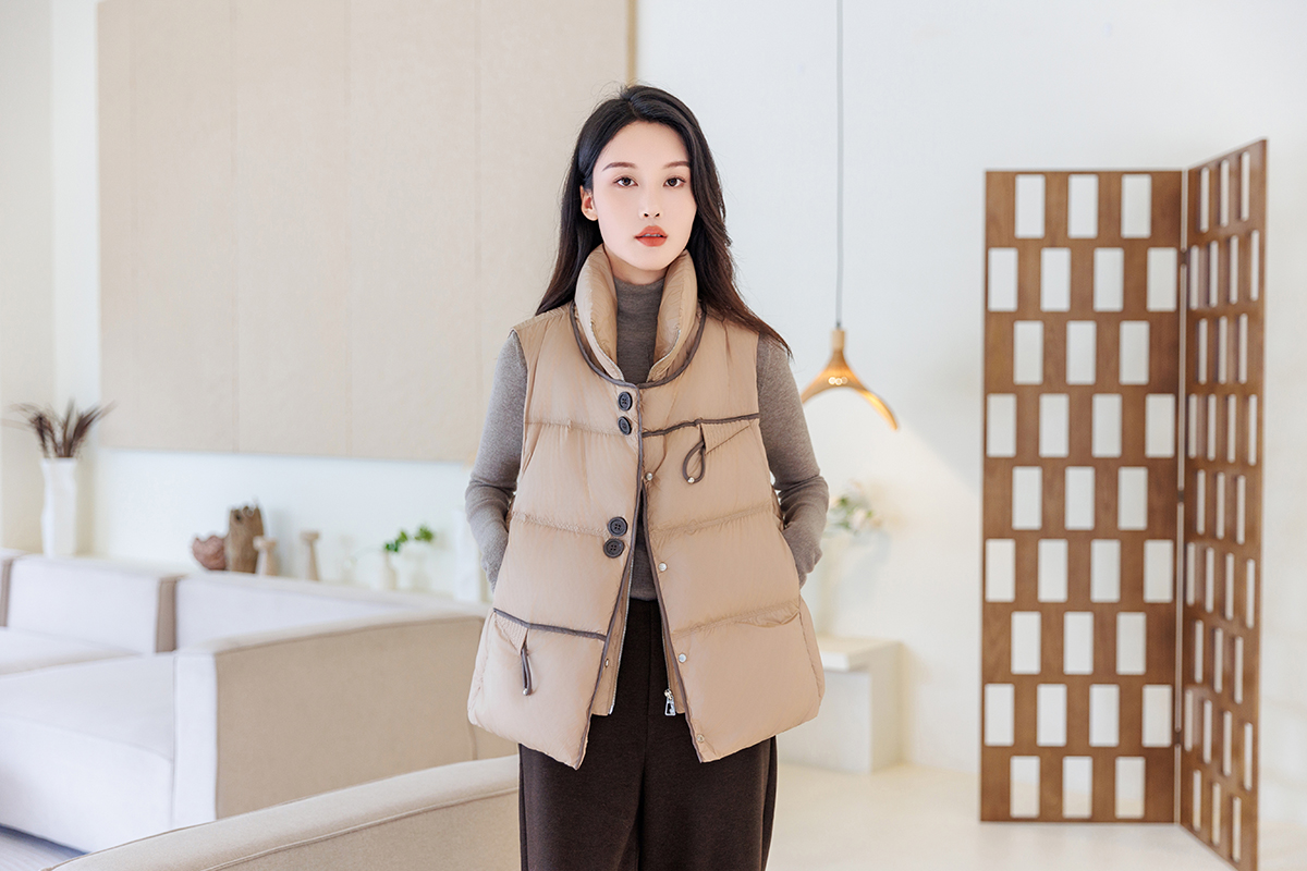 2025泡芙爆款时尚设计羽绒服-E038