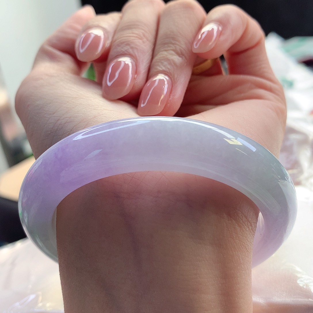 翡翠手镯未镶嵌56圈口冰春彩性价比超高