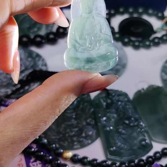 翡翠吊坠(不含链)未镶嵌