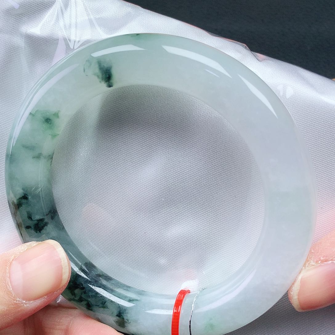 翡翠手镯未镶嵌56胖