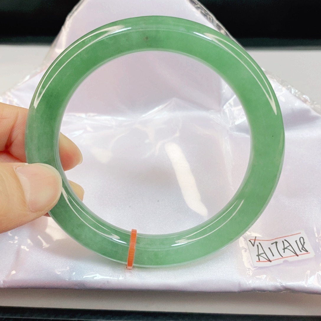 翡翠手镯未镶嵌58-60圈口圆条