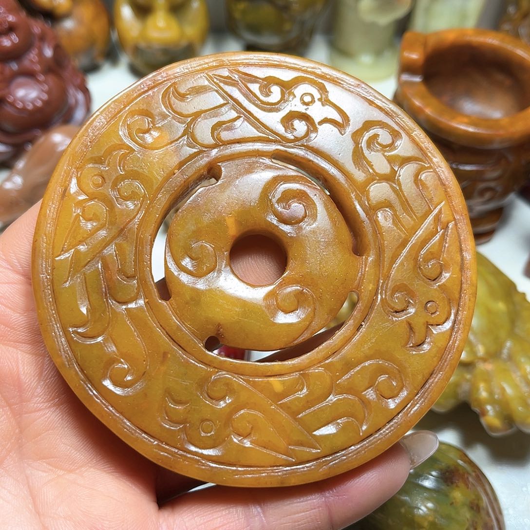 白玉菩提吊坠白玉菩提吊坠