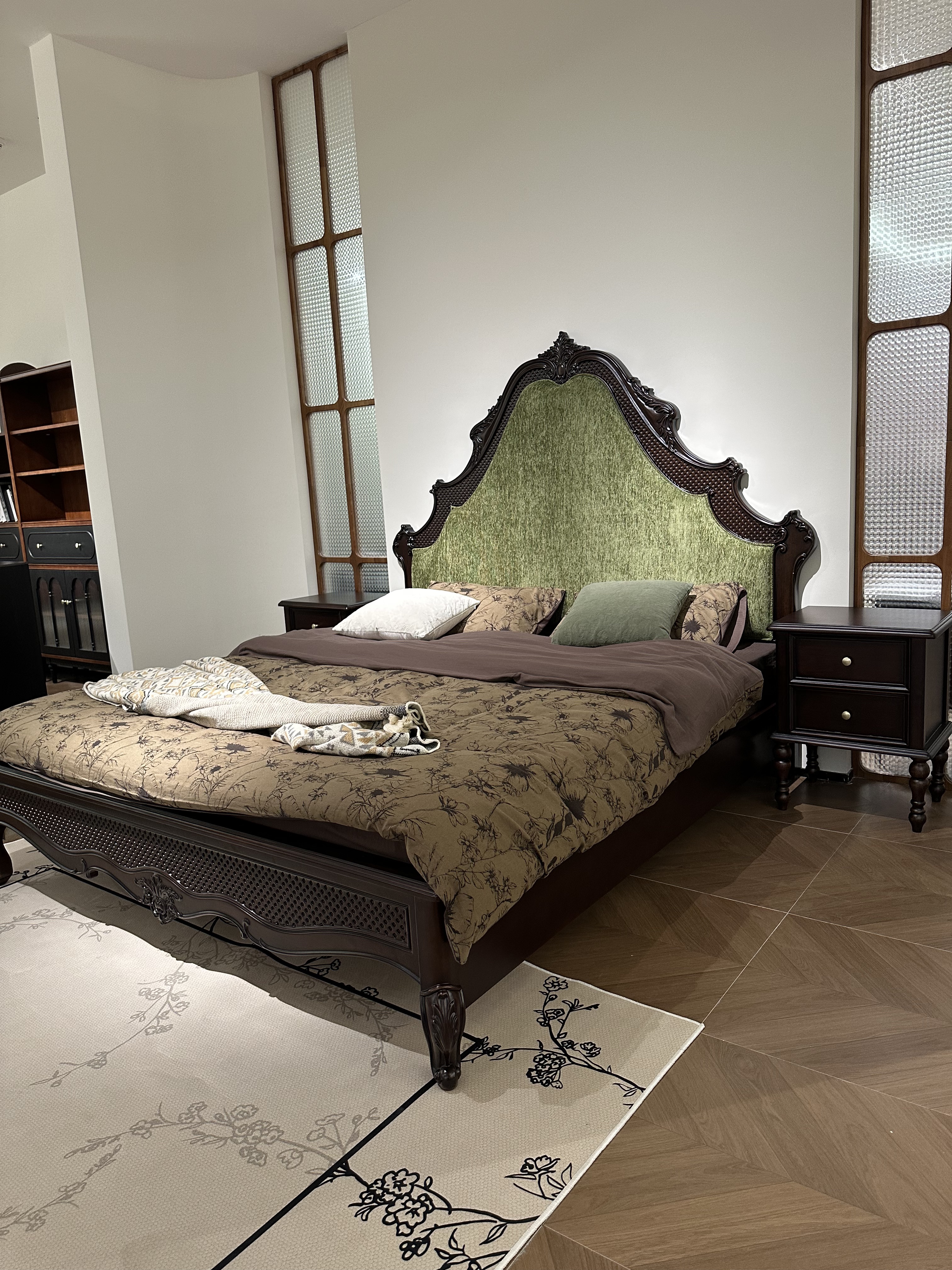 833#中古风实木双人布艺靠背主卧复古新中式家用大床实木床双人床