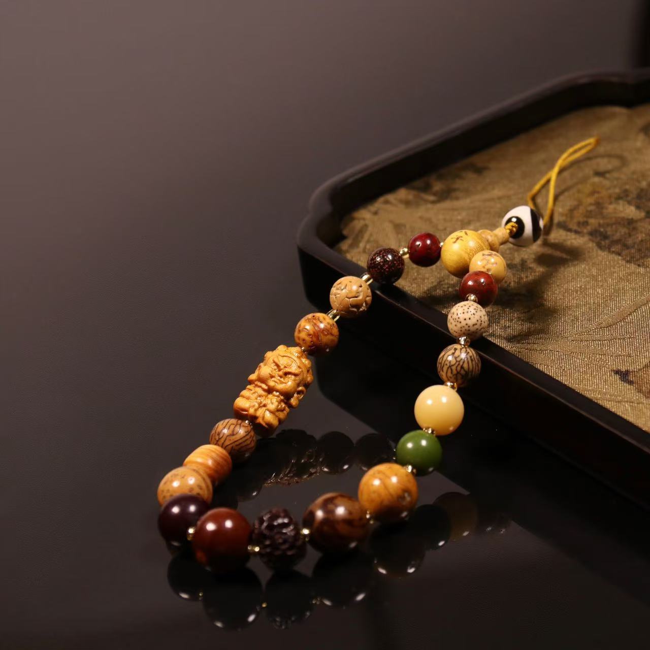 【子清】新款多宝菩提十八籽手持挂件JHS00126