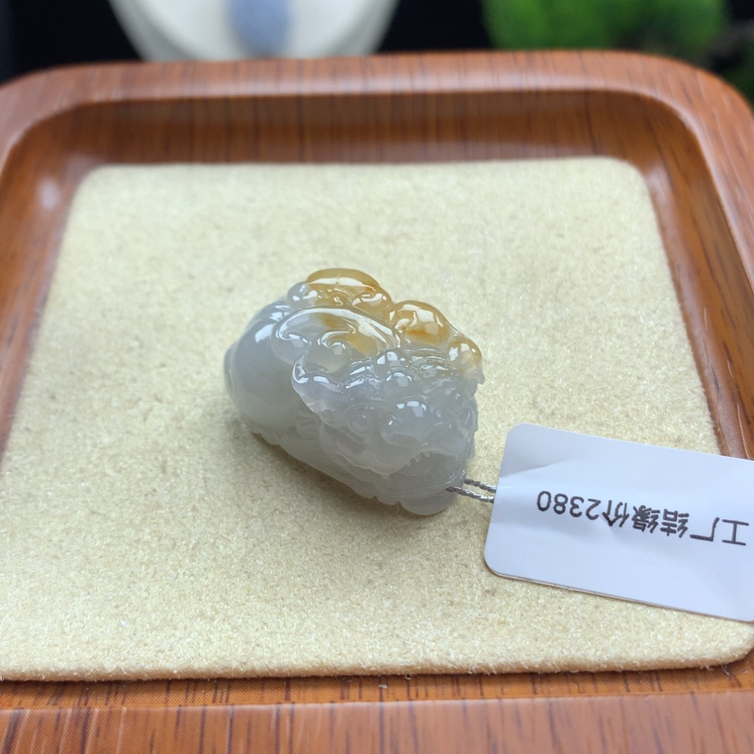 翡翠未镶嵌颈饰翡翠貔貅9
