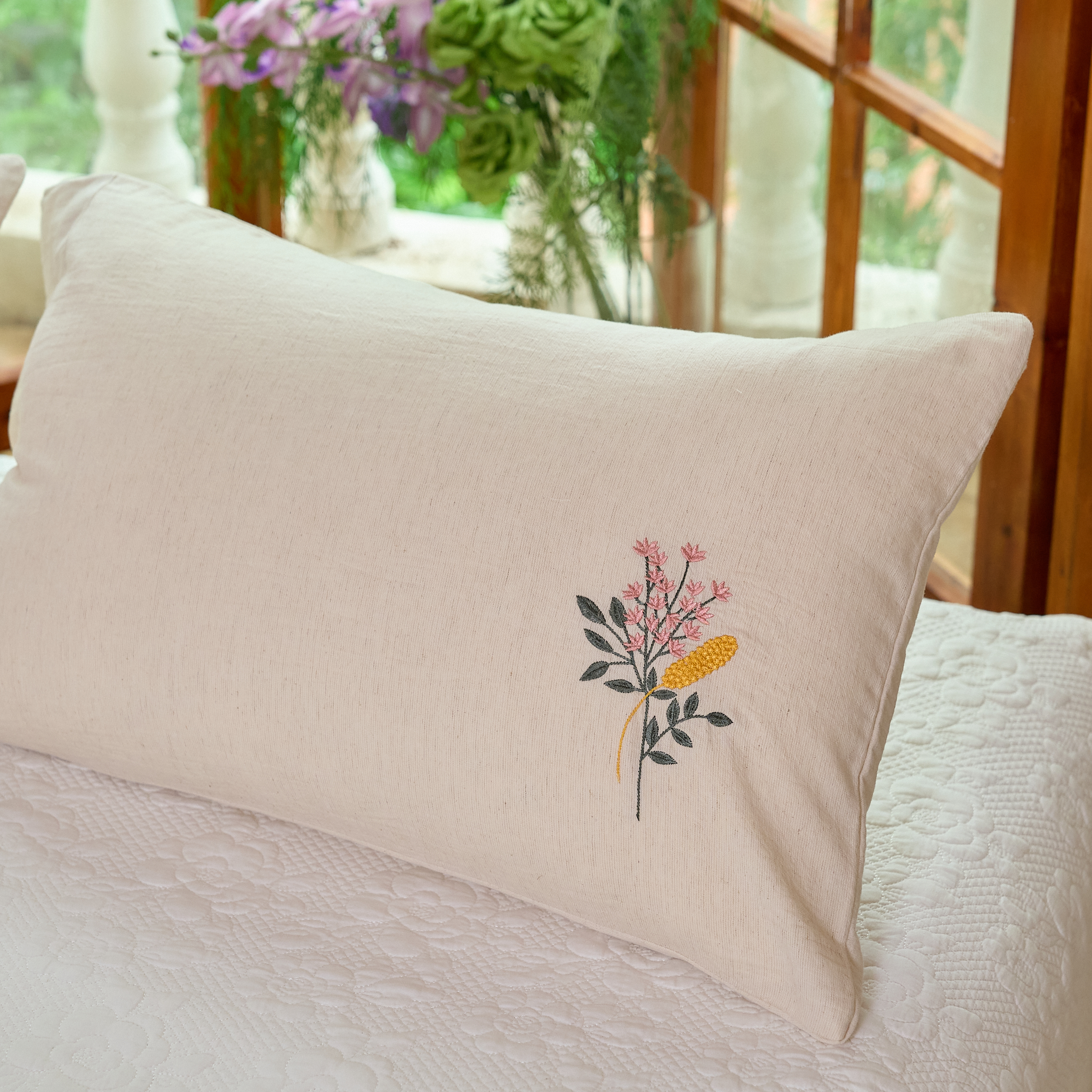 【梦笔生花刺绣枕套】 麻枕套纽扣装柔软透气吸汗防滑一对装45*75