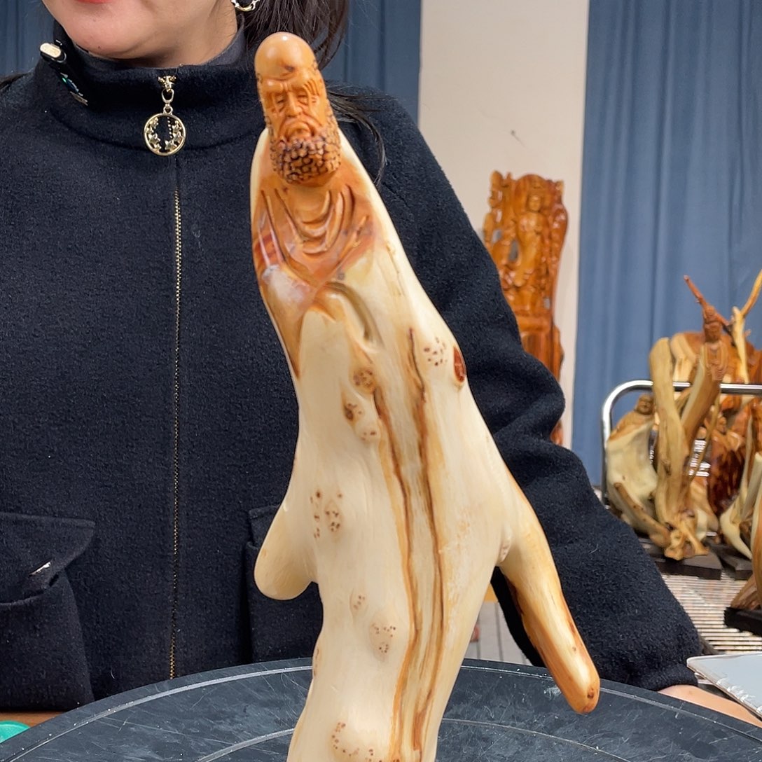 柏木（崖柏）随型艺术根雕