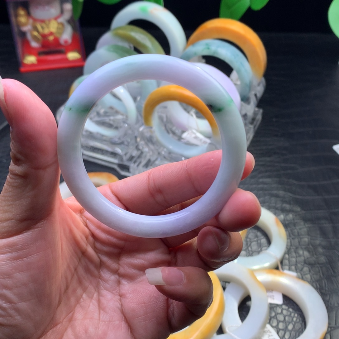 定制翡翠未镶嵌手镯