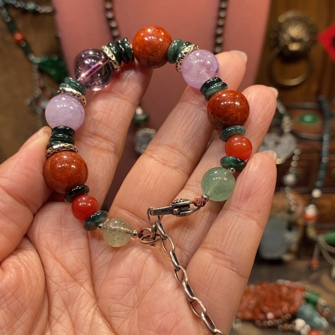 翡翠吊坠(赠链)未镶嵌