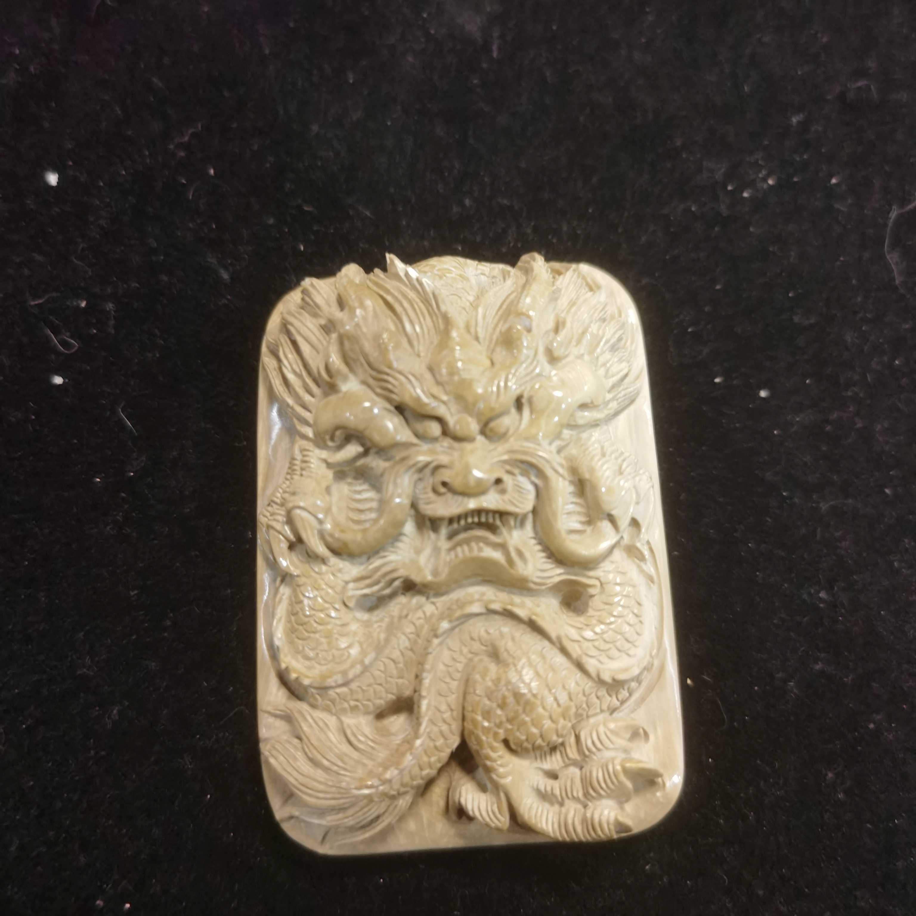 猛犸雕刻件约62克ZL526