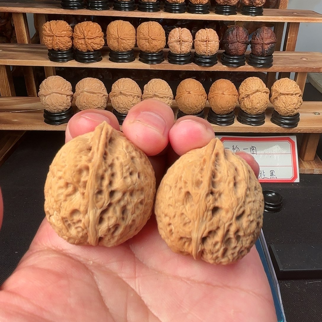 单***6文玩核桃吊坠鼻烟壶