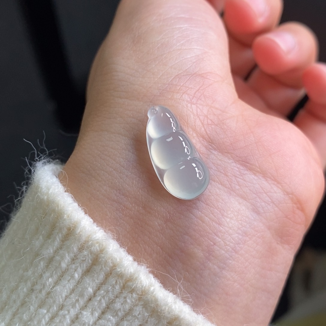 翡翠颈饰未镶嵌豆子