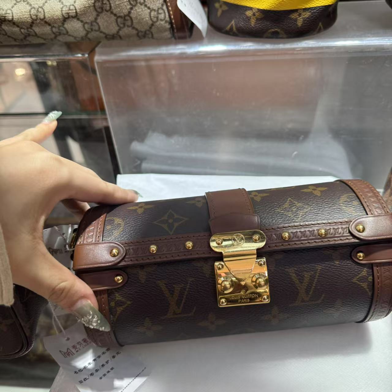 95新 LV 伦老板/95新/lv 圆桶包