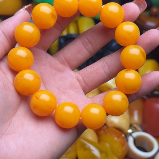 琥珀手串未镶嵌蜜蜡