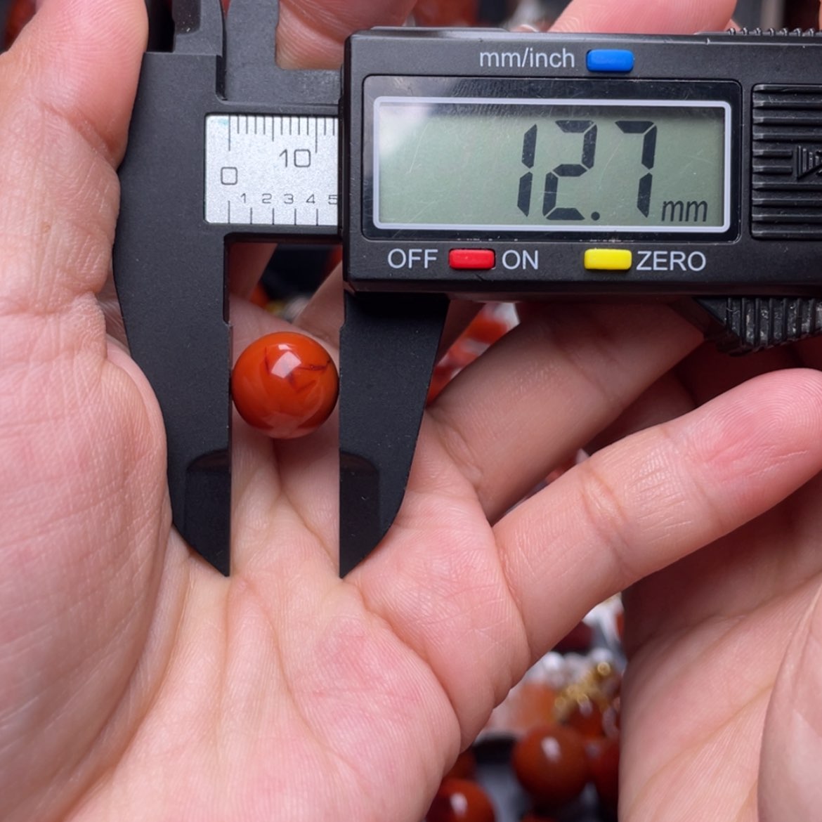 【闪购商品】南红玛瑙圆珠未镶嵌F****笑