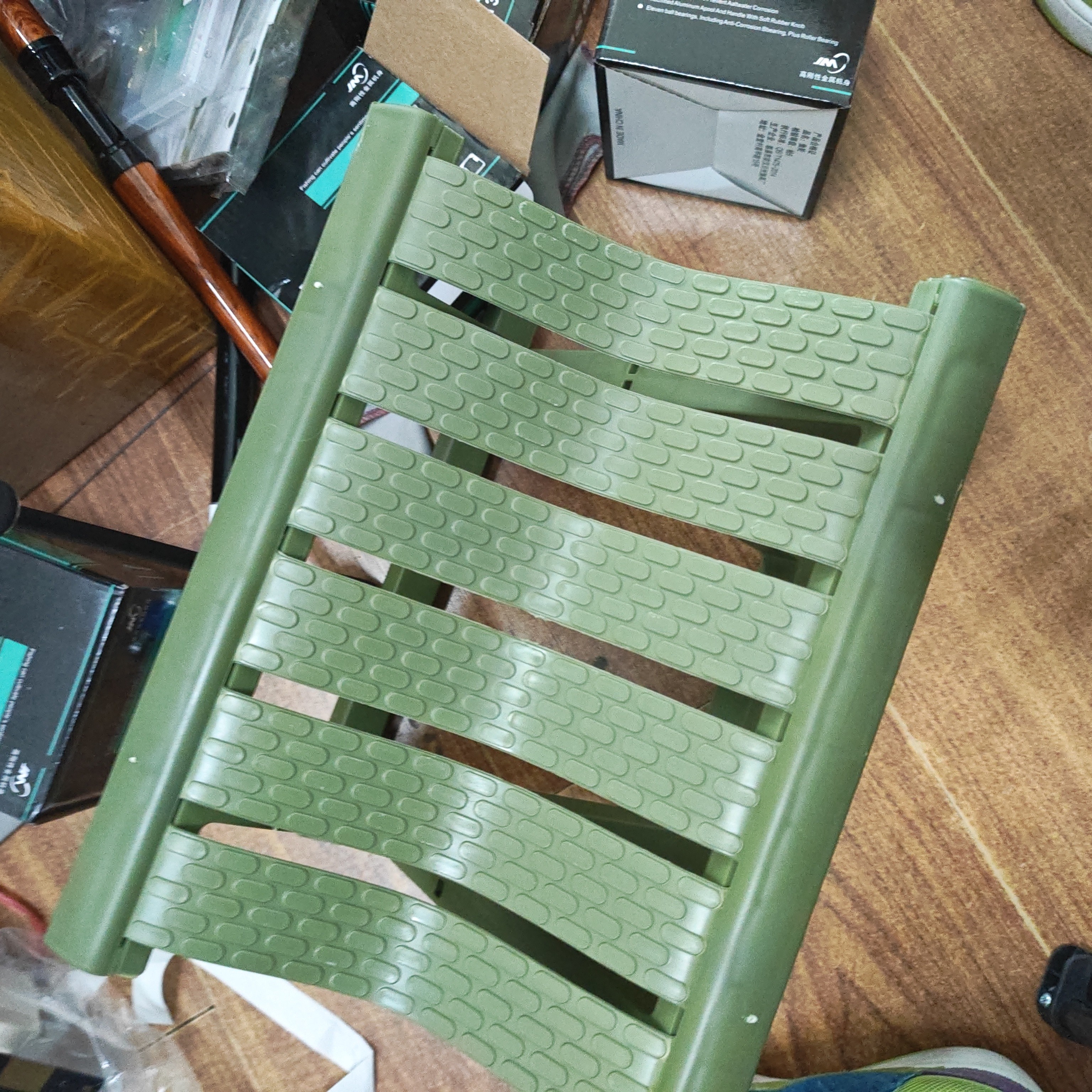 加厚加粗靠背马扎折叠凳户外便携式露营烧烤钓鱼家用成人折叠椅子