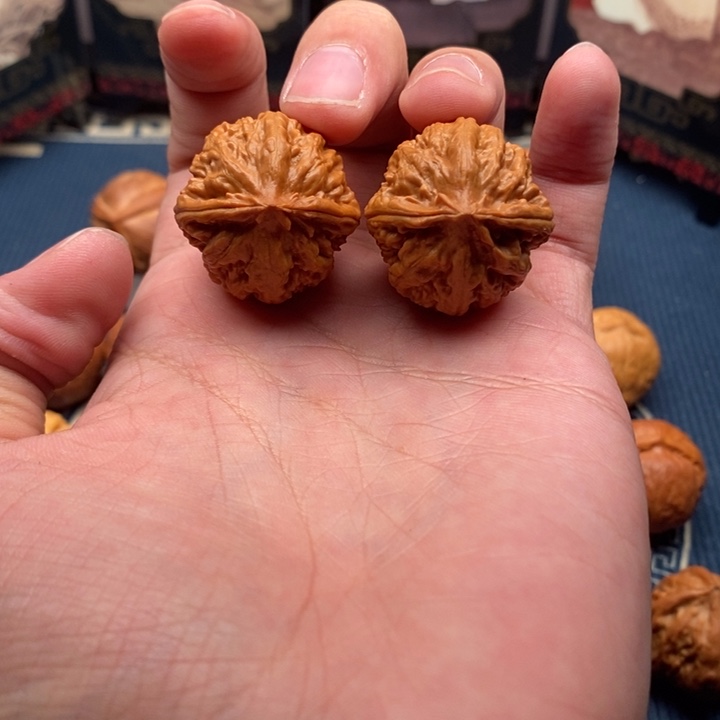文玩核桃把件树皮球