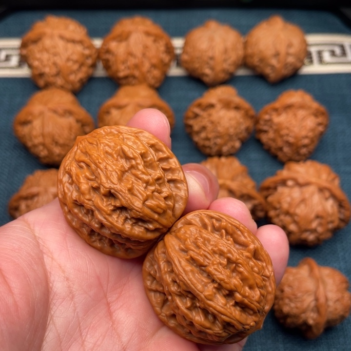 王***生把件文玩核桃35虎头