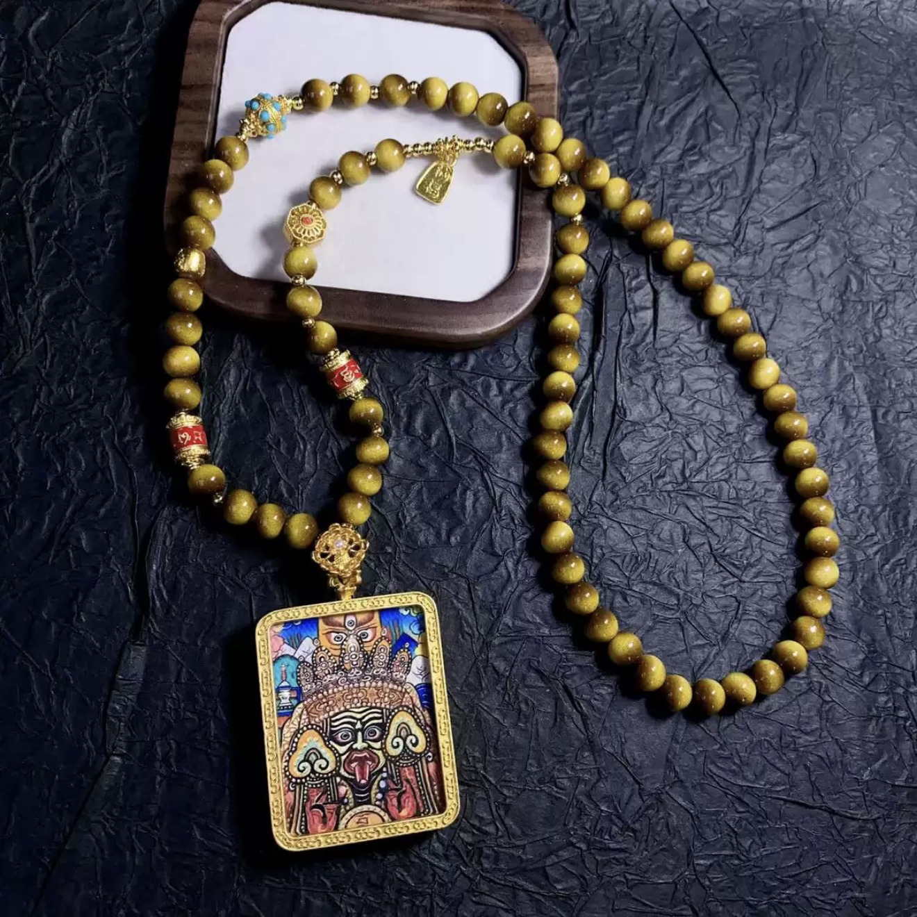 扎基拉姆财富事业正财偏财双面立体鎏金工艺唐卡吊坠