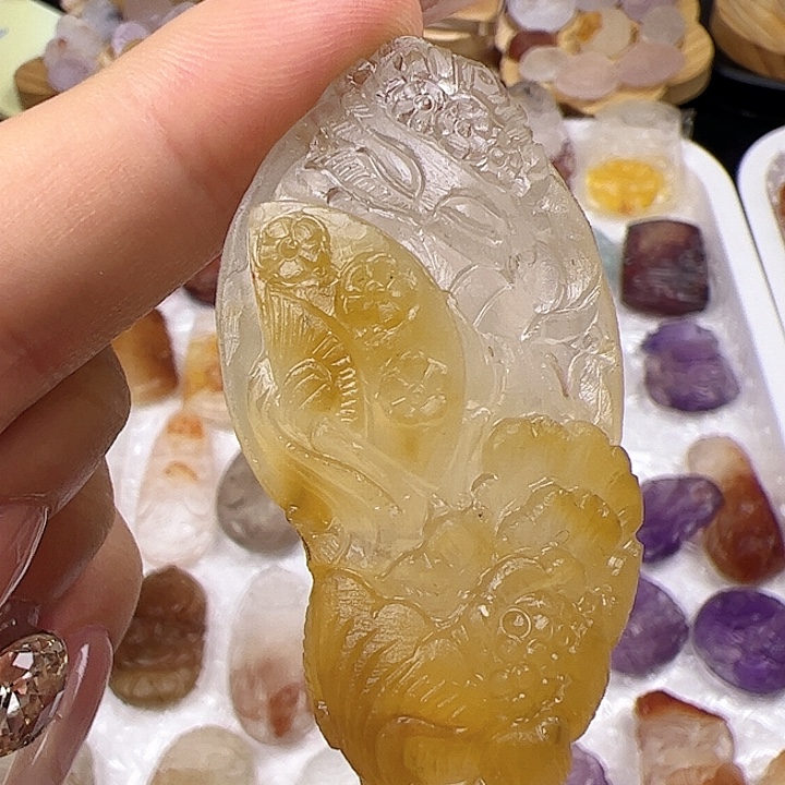 颈饰未镶嵌水晶天然九尾狐吊坠