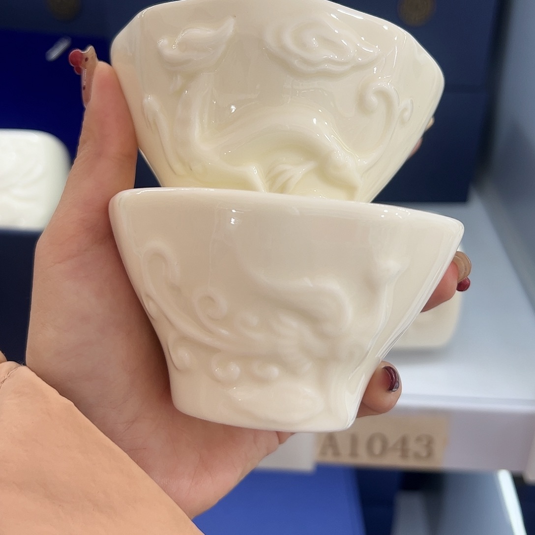 瓷片哈哈哈哈哈哈哈哈哈