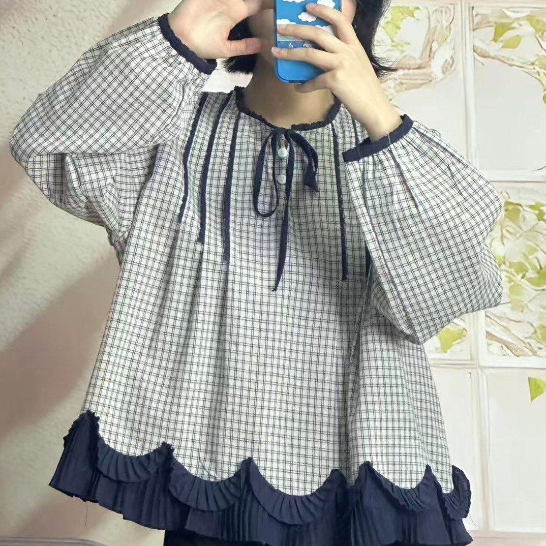 日系 格子秋装新款设计感蕾丝花边拼接减龄宽松娃娃衫女