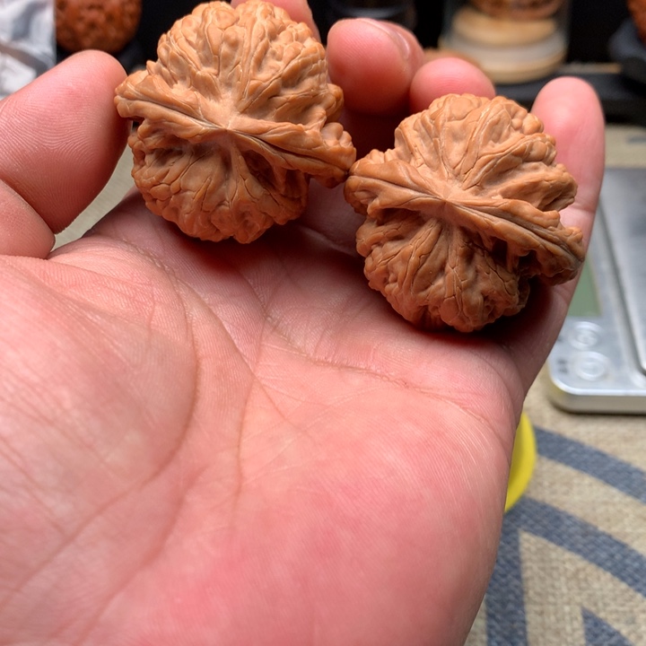 桃核吊坠红锦鲤好看