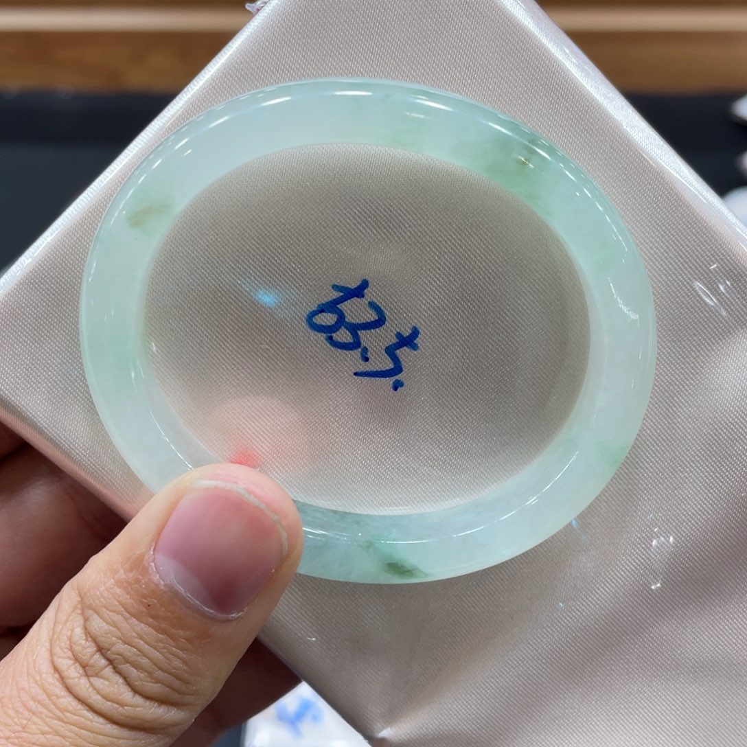 翡翠手镯未镶嵌13号