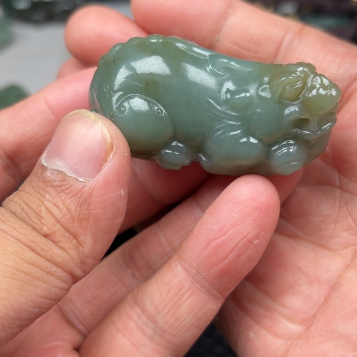 和田玉吊坠未镶嵌