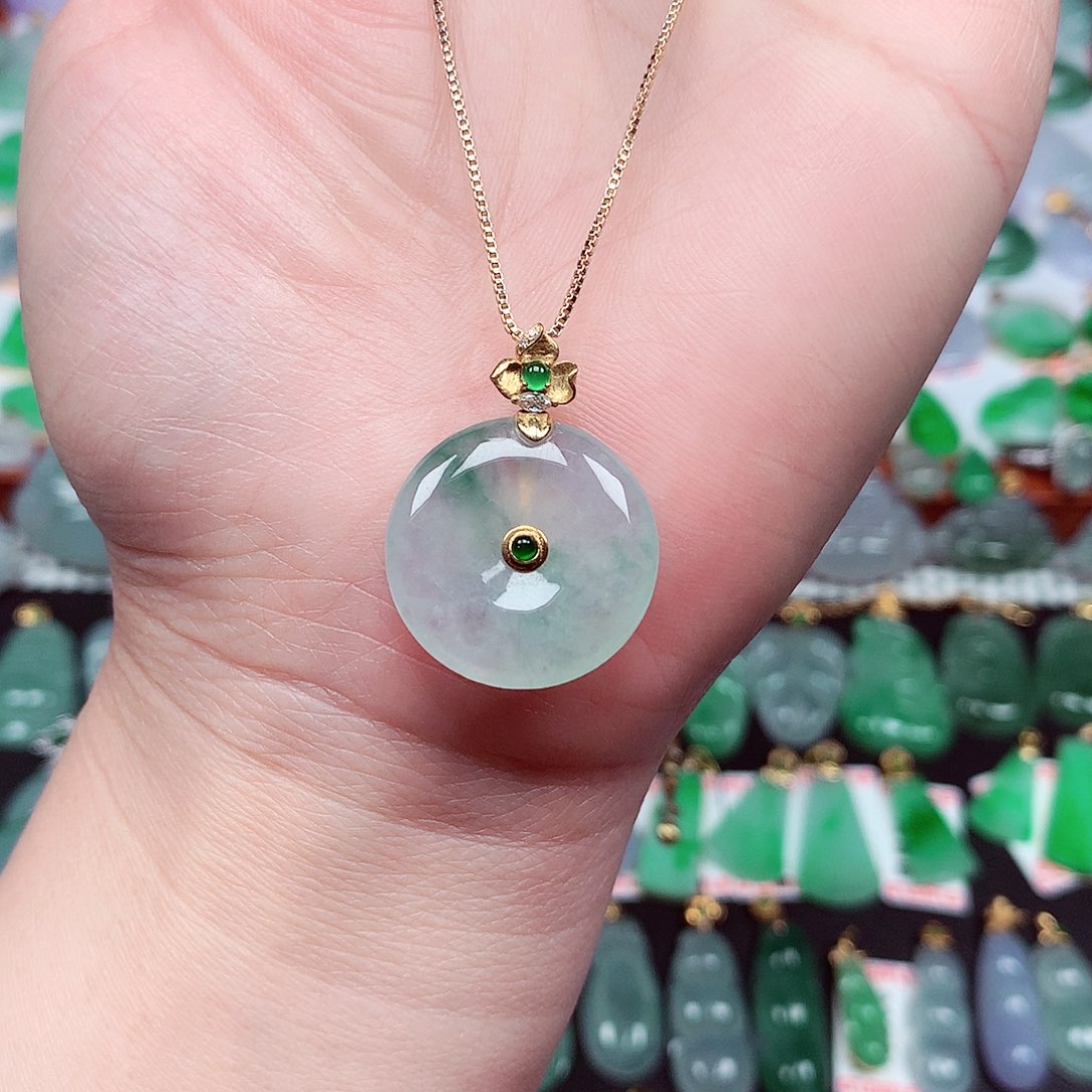 翡翠颈饰18K金镶嵌天然翡翠A货