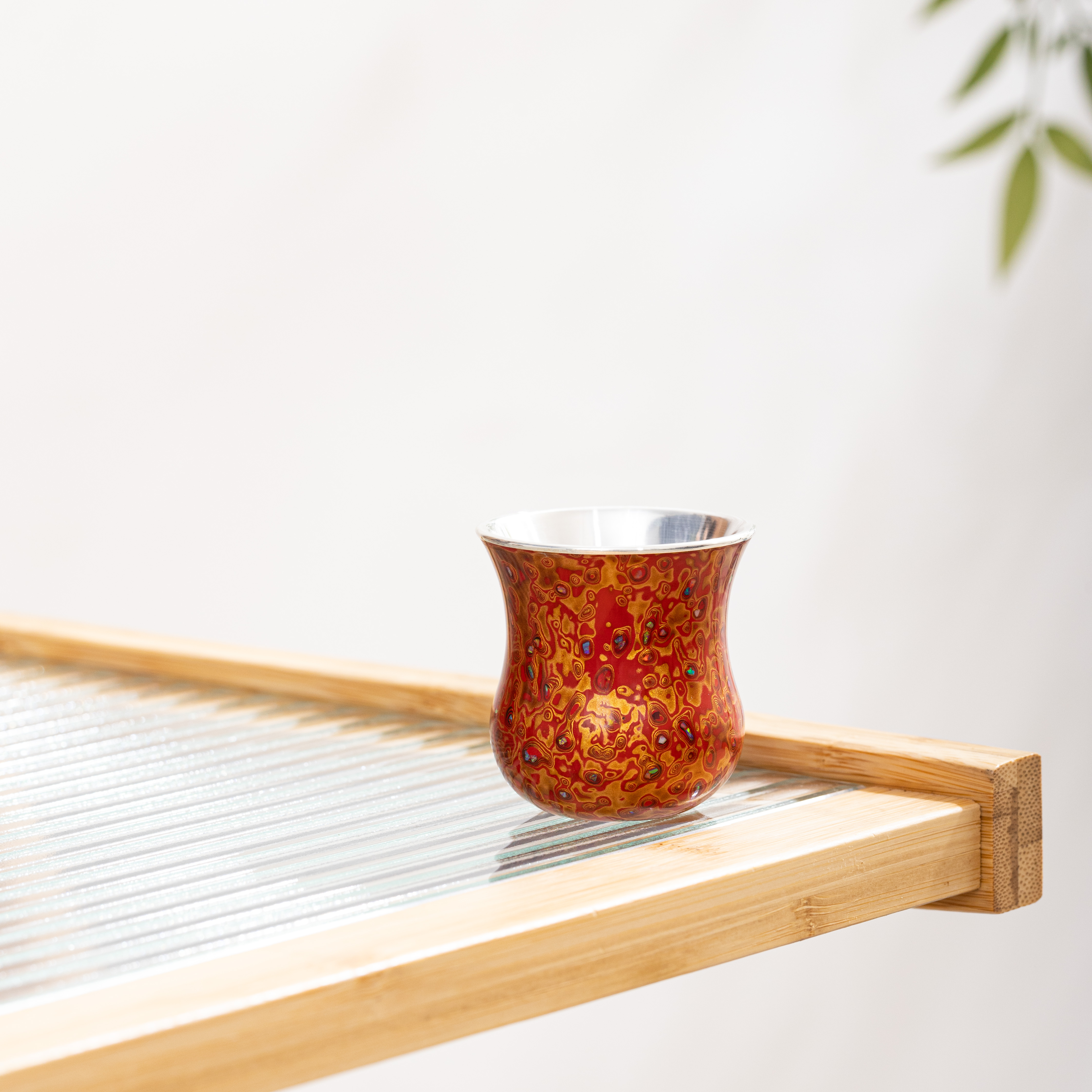 蜂鸟工坊 文创系列 大漆 木胎红漆螺钿茶杯 WCDQB601