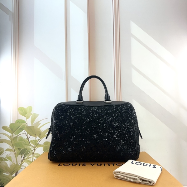 路易威登/包包/95新/35*17*23/C534920623