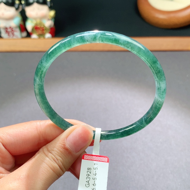 翡翠手镯未镶嵌天然翡翠手镯叮当镯