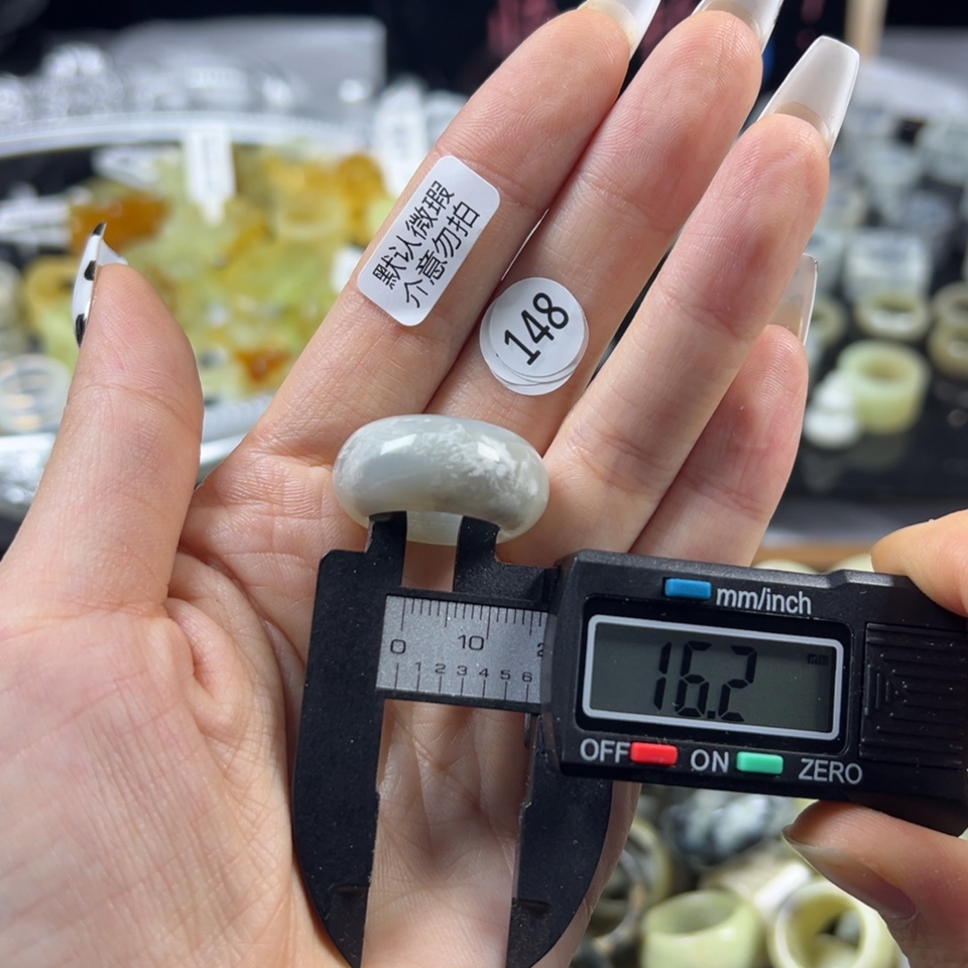 蛇纹石玉未镶嵌戒指