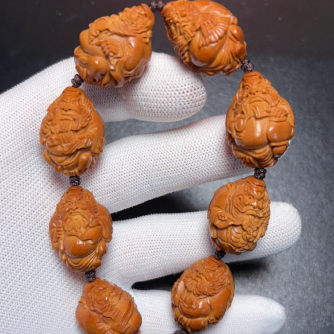 1.9钟馗纳福橄榄核雕刻手串