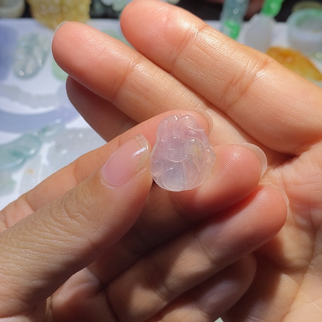 定制翡翠未镶嵌九尾狐