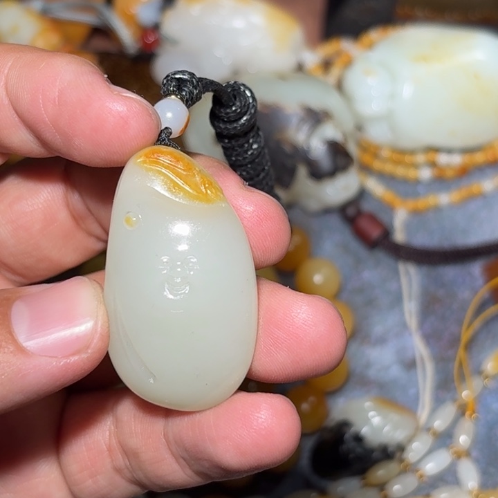 和田玉戒指未镶嵌